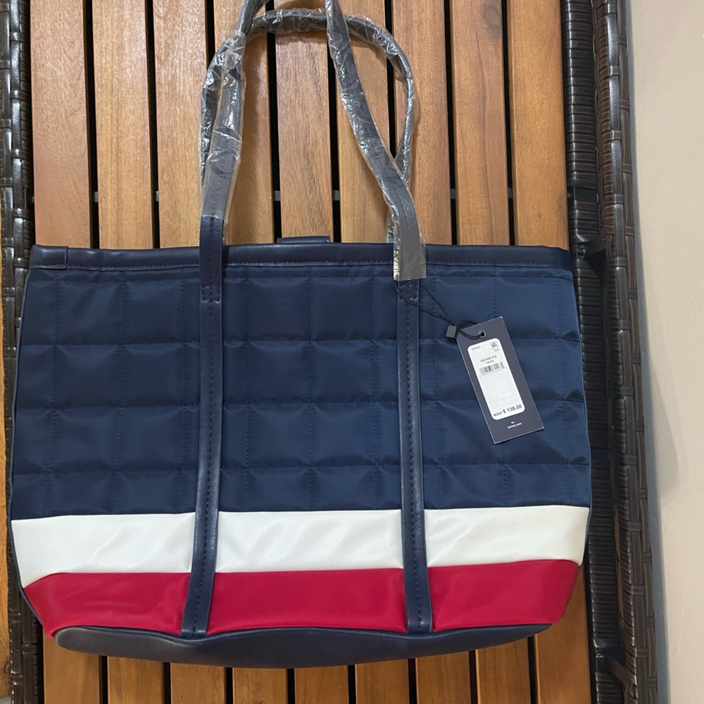 Tommy Hilfiger Tote